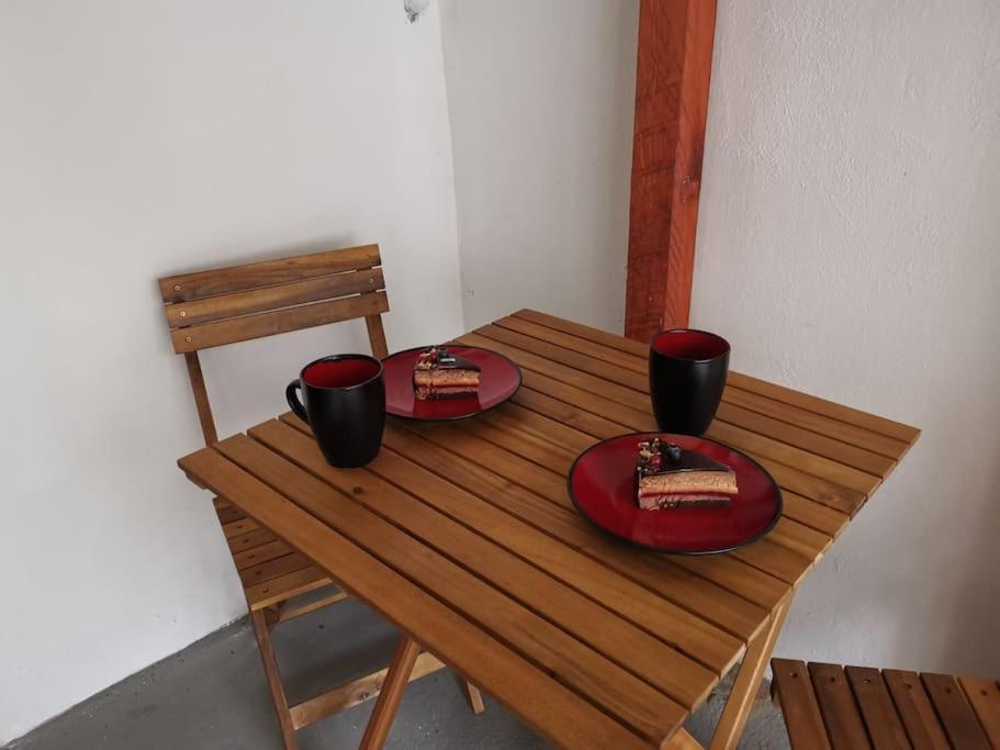 Charming Studio Ideal For Getaways Or Workations In Sibiu'S Medieval City Center Exterior photo